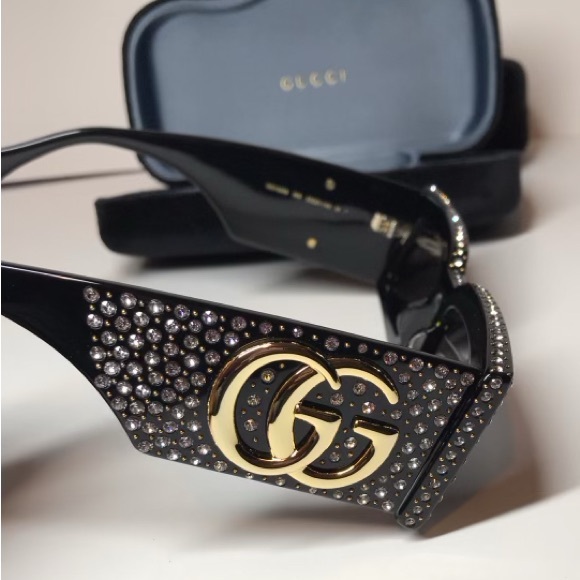 New Authentic GG1425s 005 Gucci Black Sunglasses with Crystal Accents - Picture 7 of 16